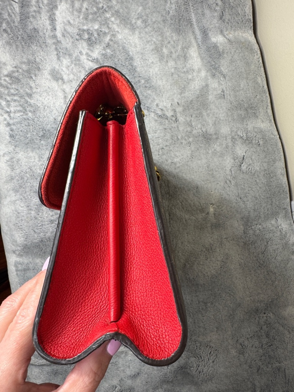 Louis Vuitton Monogram Victoire Cerise Red Chain Shoulder Bag -  Entrupy COA - Picture 8 of 17